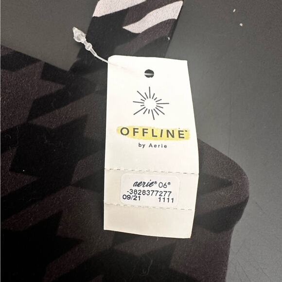 Aerie offline Sports bra Sz M - Picture 3 of 3